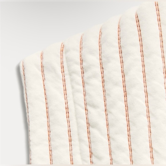 Zara Shirt and Animal Print Vest Leopard Knit
Vest with White Tee Size S - Picture 7 of 10